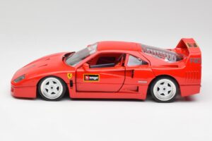 Ferrari F40 Piros Bburago 1:18 3332 Fém – 4. kép a 8-ből