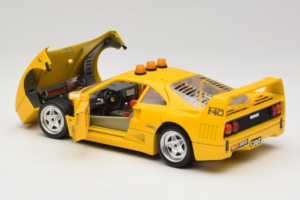 Ferrari F40 Safety Car Sárga Bburago 1:18 3032-Y2 Fém – 5. kép a 8-ből