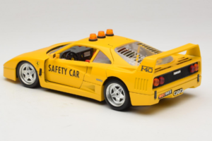 Ferrari F40 Safety Car Sárga Bburago 1:18 3032-Y2 Fém – 7. kép a 8-ből