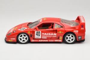Ferrari F40 #40 T. Ohta / A. Reid Taisan Piros 1987 Bburago 1:18 3022-T1 Fém – 4. kép a 8-ből