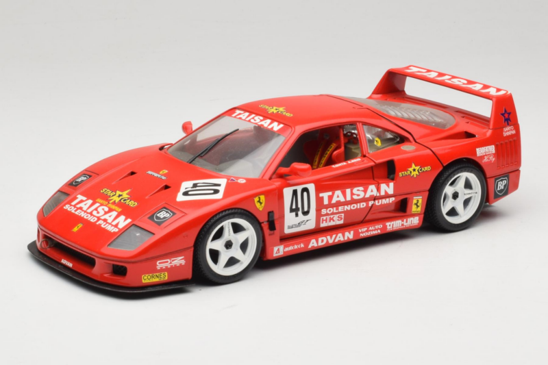 Ferrari F40 #40 T. Ohta / A. Reid Taisan Piros 1987 Bburago 1:18 3022-T1 Fém