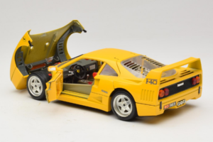 Ferrari F40 Sárga Bburago 1:18 3032-Y1 Fém – 5. kép a 8-ből