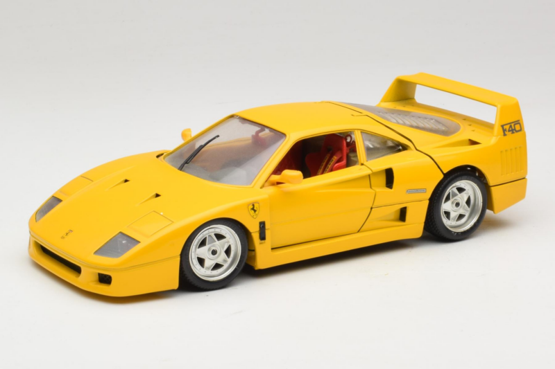 Ferrari F40 Sárga Bburago 1:18 3032-Y1 Fém