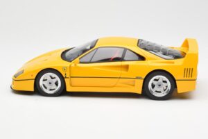 Ferrari F40 Sárga GT Spirit 1:18 GT839 Gyanta – 3. kép a 6-ből