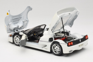 Ferrari F50 Kabrió Fehér Bburago 1:18 3352-W1 Fém – 5. kép a 8-ből