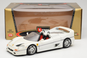 Ferrari F50 Kabrió Fehér Bburago 1:18 3352-W1 Fém – 8. kép a 8-ből