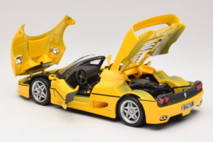 Ferrari F50 Kabrió Shell Sárga Maisto 1:18 3076-Y2 Fém – 5. kép a 8-ből