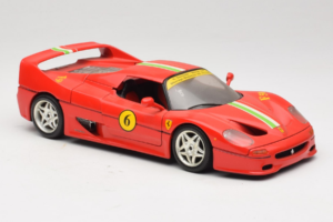 Ferrari F50 Coupe #6 Piros Olasz Zászlóval Bburago 1:18 3382-P1 Fém – 6. kép a 8-ből