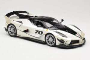 Ferrari FXX-K Evo #70 Fehér Bburago 1:18 18-16012 Fém – 6. kép a 8-ből