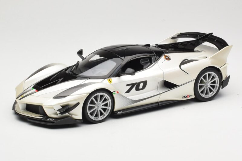 Ferrari FXX-K Evo #70 Fehér Bburago 1:18 18-16012 Fém