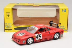 Ferrari 288 GTO Evoluzione #45 Piros Revell 1:18 48820 Fém – 8. kép a 8-ből
