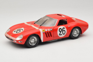 Ferrari 250 GTO #26 Piros Guiloy 1:18 67526 Fém