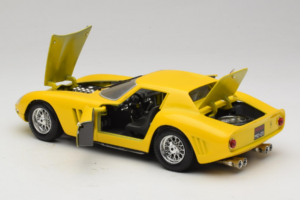 Ferrari 250 GTO Sárga Guiloy 1:18 67525 Fém – 5. kép a 8-ből