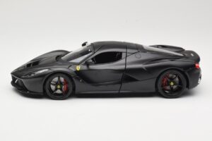 Ferrari LaFerrari F150 Matte Black Bburago 1:18 18-16901BK Fém – 4. kép a 8-ből