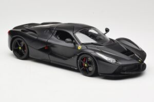 Ferrari LaFerrari F150 Matte Black Bburago 1:18 18-16901BK Fém – 6. kép a 8-ből