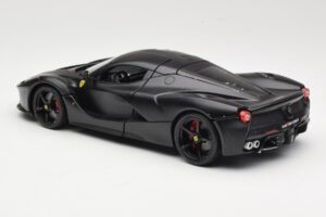 Ferrari LaFerrari F150 Matte Black Bburago 1:18 18-16901BK Fém – 7. kép a 8-ből