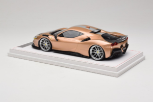 Ferrari SF90 Novitec Arany Ezüst Csík IVY 1:18 REMC028 Gyanta – 5. kép a 7-ből