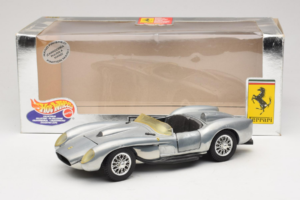 Ferrari Testa Rossa Chrome Silver Hot Wheels 1:18 25737 Fém – 8. kép a 8-ből