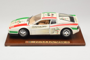 Ferrari Testarossa Italia 90 Fehér Bburago 1:18 3059-W1 Fém