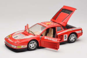 Ferrari Testarossa Brummel #5 Piros 1984 Bburago 1:18 3004-P1 Fém – 2. kép a 8-ből