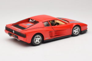 Ferrari Testarossa PPG Auto Refinish Piros Bburago 1:18 3039-P3 Fém – 3. kép a 8-ből