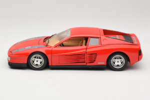 Ferrari Testarossa PPG Auto Refinish Piros Bburago 1:18 3039-P3 Fém – 4. kép a 8-ből