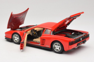 Ferrari Testarossa PPG Auto Refinish Piros Bburago 1:18 3039-P3 Fém – 5. kép a 8-ből