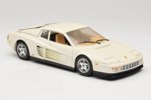 Ferrari Testarossa Fehér Bburago 1:18 3019-W1 Fém – 6. kép a 8-ből
