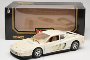Ferrari Testarossa Fehér Bburago 1:18 3019-W1 Fém – 8. kép a 8-ből