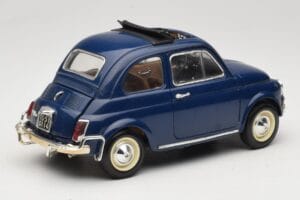 Fiat 500 L Kék Bburago 1:18 3327 Fém – 3. kép a 8-ből