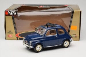Fiat 500 L Kék Bburago 1:18 3327 Fém – 8. kép a 8-ből