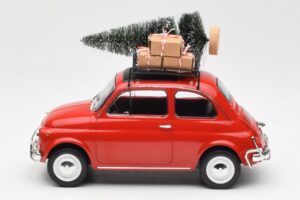 Fiat 500 L Piros Christmas Norev 1:18 187779 Fém – 3. kép a 6-ből