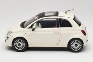 Fiat 500 Fehér Mondo Motors 1:18 500291 Fém – 4. kép a 8-ből