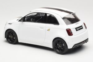 Abarth 500e Fehér IXO 1:18 MCG18497 Fém – 5. kép a 6-ből
