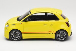 Abarth 500e Sárga IXO 1:18 MCG18498 Fém – 3. kép a 6-ből