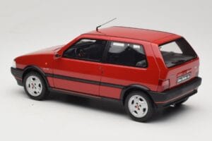 Fiat Uno Turbo IE Rosso Racing Otto 1:18 OT487 Gyanta – 5. kép a 6-ből