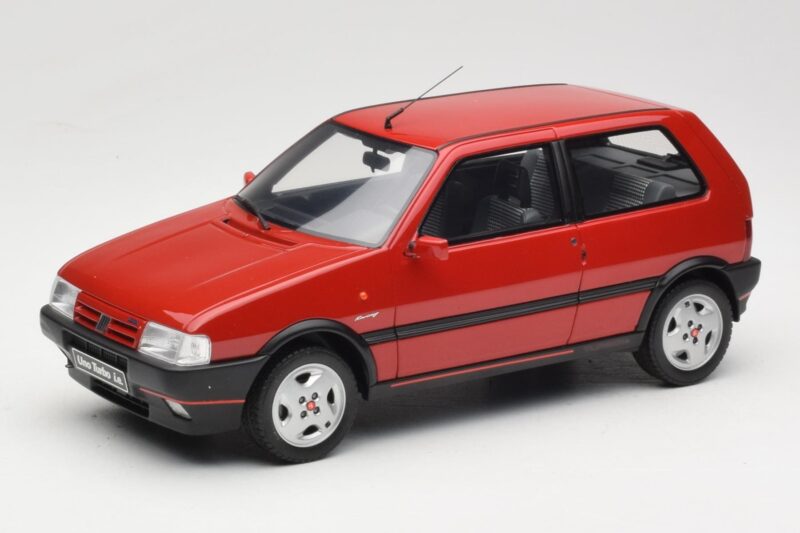 Fiat Uno Turbo IE Rosso Racing Otto 1:18 OT487 Gyanta