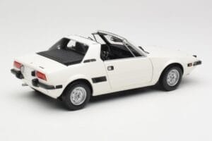 Fiat X1/9 Fehér Minichamps 1:18 100121685 Fém – 3. kép a 8-ből