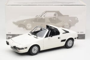 Fiat X1/9 Fehér Minichamps 1:18 100121685 Fém – 8. kép a 8-ből