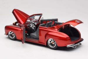 Ford Cabriolet Red Metallic Road Signature 1:18 30028 Fém – 5. kép a 8-ből