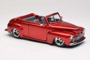 Ford Cabriolet Red Metallic Road Signature 1:18 30028 Fém – 6. kép a 8-ből
