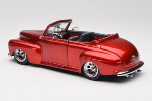 Ford Cabriolet Red Metallic Road Signature 1:18 30028 Fém – 7. kép a 8-ből