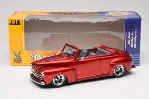 Ford Cabriolet Red Metallic Road Signature 1:18 30028 Fém – 8. kép a 8-ből