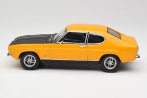 Ford Capri 2600 RS Signal Sárga Feketével Minichamps 1:18 180089070 Fém – 4. kép a 8-ből