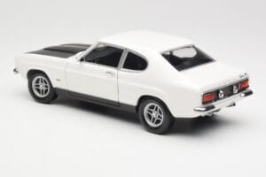 Ford Capri Mk1 RS 2600 Fehér Fekete Minichamps 1:18 150089078 Fém – 7. kép a 8-ből