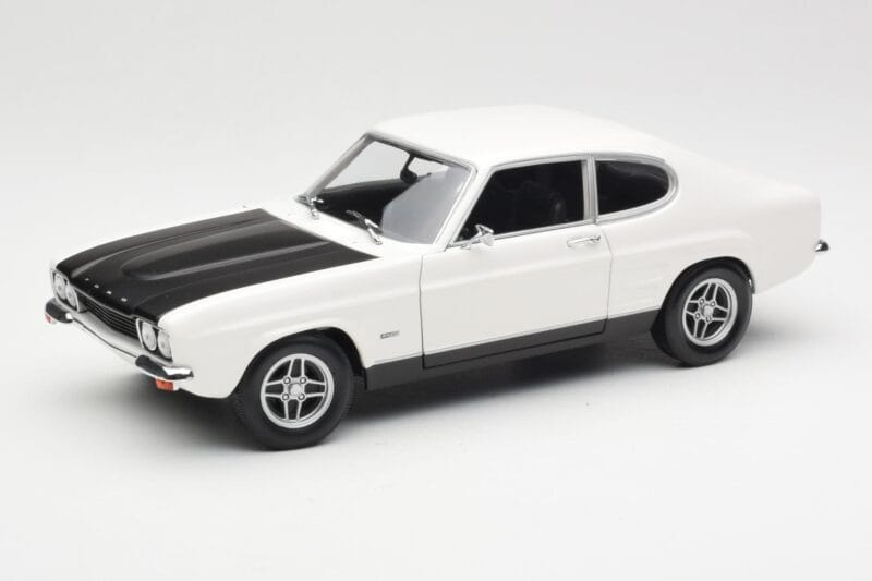 Ford Capri Mk1 RS 2600 Fehér Fekete Minichamps 1:18 150089078 Fém