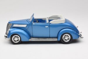 Ford Kabrió Kék Road Signature 1:18 92238 Fém – 4. kép a 8-ből