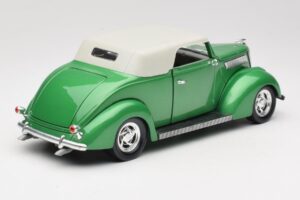 Ford Kabrió Zöld Road Signature 1:18 92239 Fém – 3. kép a 8-ből
