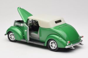 Ford Kabrió Zöld Road Signature 1:18 92239 Fém – 5. kép a 8-ből