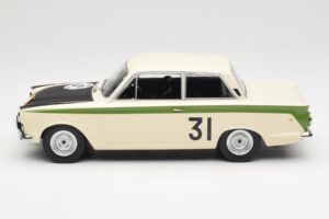 Ford Cortina Lotus #31 J. Ickx / G. Staepelaere Marathon de la Route 1966 MCG 1:18 MCG18436R Fém – 3. kép a 6-ből